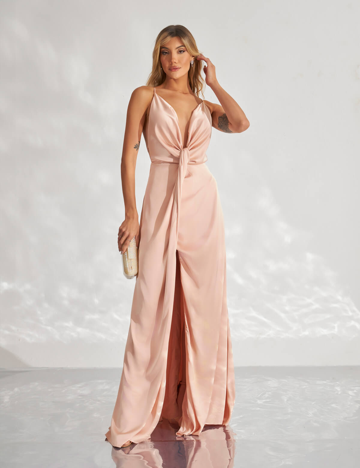 vestido-longo-rosa-em-cetim-chloe-1790342419